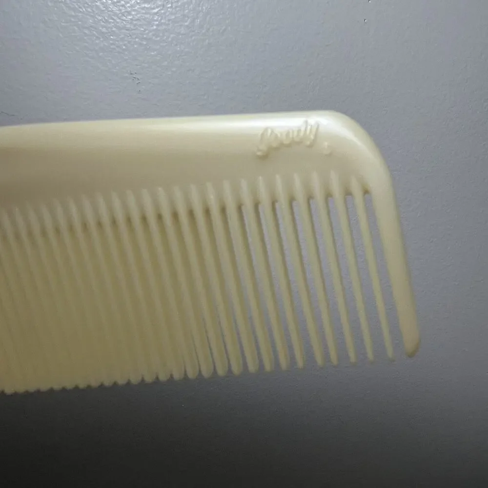 Vintage Goody Large comb 7 inches off‎ white Retro Props Wide tooth 80's